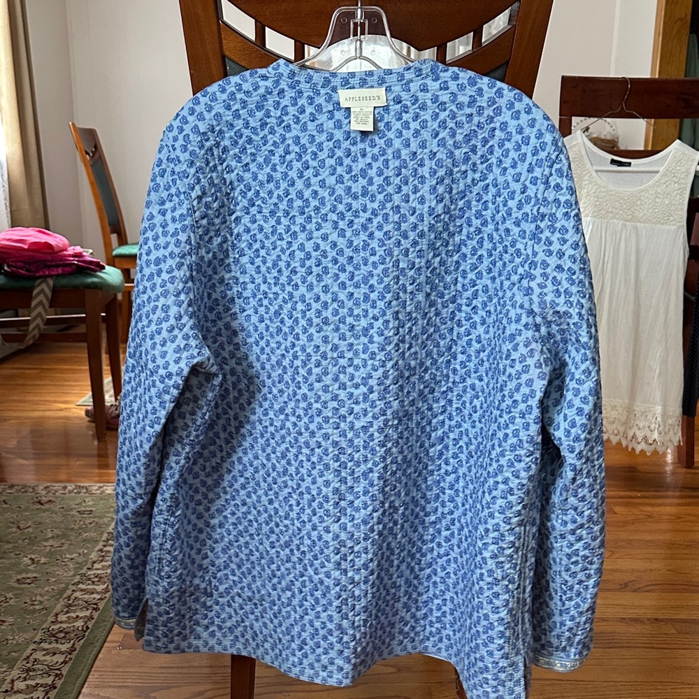 Lightweight jacket